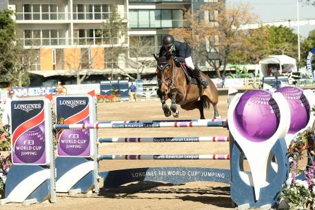 Antonio Chedruai (MEX) and Ninlubet