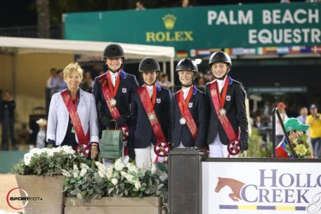 Silver medal-winning U.S. Team (Sportfot)