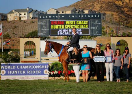2015 WCHR West Coast Hunter Spectacular winner John Bragg aboard Laura Strasburg's Social Hour. (Photo: McCool Photography)