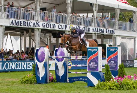 The United States’ Olympic medallist Kent Farrington and Gazelle claim the win in the $216,000 Longines FEI World Cup™ Jumping New York. (FEI/Anthony Trollop)