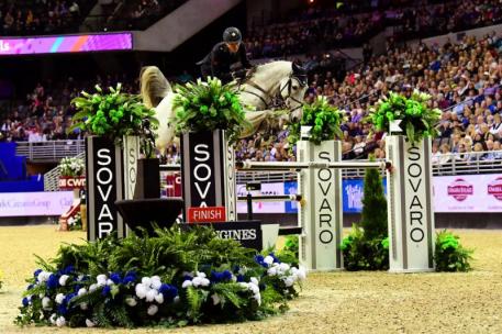 Lorenzo de Luca (ITA) and Limestone Grey