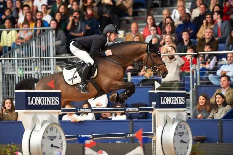 Germany’s Marcus Ehning produced a breath-taking jump-off round with the stallion Comme Il Faut to win the sixth leg of the Longines FEI World Cup™ Jumping 2016/2017 Western European League in Madrid, Spain today. 