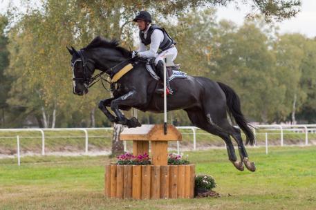 Michael Jung of Germany riding Halunke FBW taking part in the Cross Country phase of the CCI Four Star Etoiles De Pau International Horse Trials on Sat 24th October 2015 