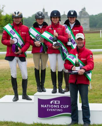 Left to right Peter Thomsen, Josefa Sommer, Bettina Hoy, Josephine Schnaufer and Christopher Bartle 