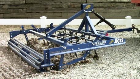 Premier Equestrian’s highly efficient and easy-to-operate Premier Groomer features the new Adjustable Leveling Bar™ (Photo courtesy of Premier Equestrian)