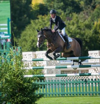 Scott Brash winning the Bunn Leisure Derby Tankard at Hickstead today