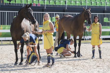 Sweden’s Frida Andersen (left) and Sarah Algotsson Ostholt (right) attracted the full attention of the photographers during today’s Eventing first horse inspection at Deodoro Olympic Park in Rio de Janeiro (BRA). (FEI/Richard Juillart)