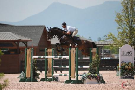 Derek Petersen and Forgiven competing in the $5,000 Suncast® 1.45m Welcome Stake. Photo Credit: Photos ©Sportfot.