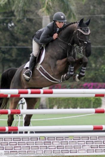 Elizabeth Maloney and Quadrifolio won the $3,000 NAL Junior/Amateur-Owner Classic