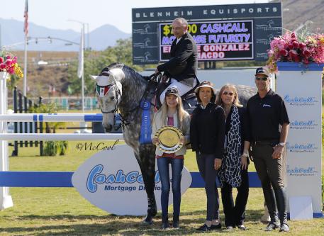 Enrique Gonzales and Chacdo with Melissa Brandes and the DeLong family (Photo: McCool)