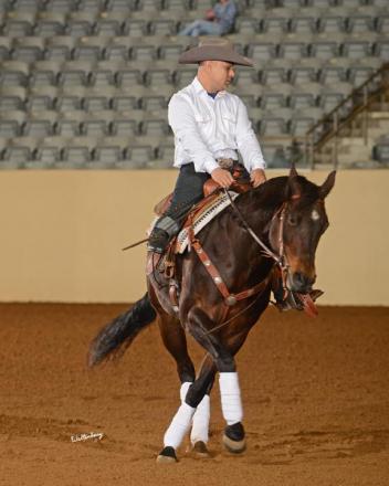 Frederick Win showing off his amazing talent in the Para-Reinging Class. 