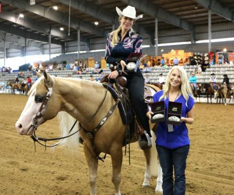 Nu Pops was the high-scoring registered Paint Horse in Levels 1-3 of the Non Pro Classic Finals. He and his rider, Julie Ridgeway, were presented with three custom Gist Silversmiths buckles from Official American Paint Horse Association Director of Business Development Kalyn Sanders