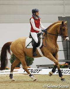 Ingrid Klimke schooling Liostro in a snaffle and riding without stirrups (Photo: Photo © Selene Scarsi) 