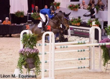 Laura Mathy aboard Quandice de Kerglenn at the CSI*** event in her JustWorld show jacket. Photo: Leon M - Equnews