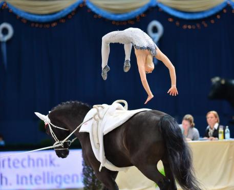 Lisa Wild (AUT) - famous backflip on Robin © Daniel Kaiser/FEI