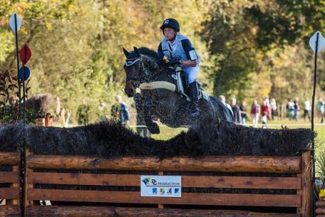 German star, Michael Jung, steered the Hannoverian, Star Connection, to win the 6-Year-Old category at the FEI World Breeding Eventing Championships for Young Horses 2014 at Le Lion d’Angers in France yesterday. (FEI/EventingPhoto.com)